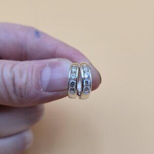 Sterling Silver Four Cubic Zirconia Channel Gem Hoop Earrings A5574